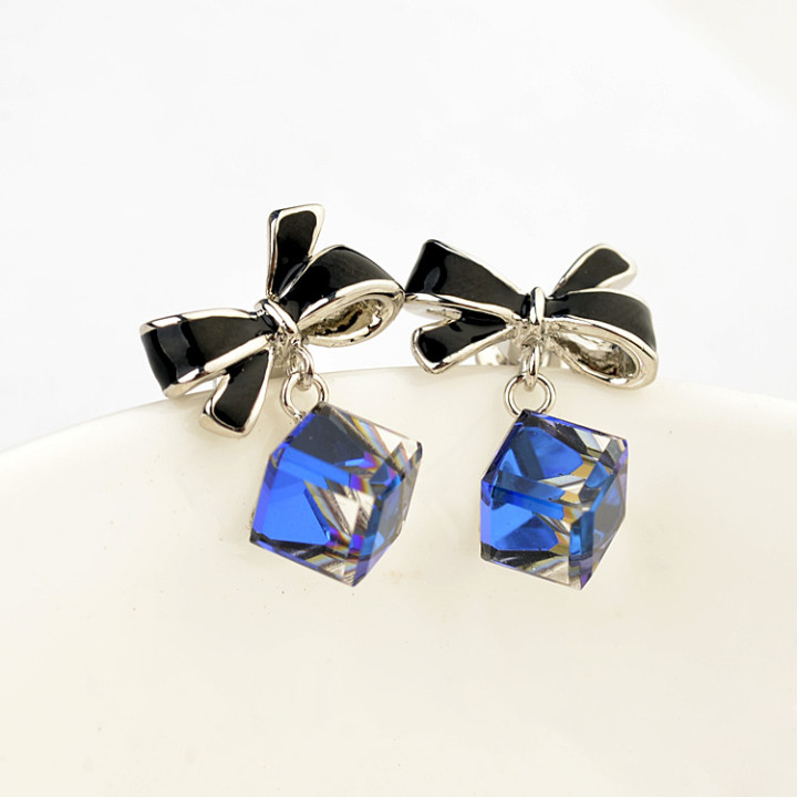 Серьги с кристаллами Сваровски 087653